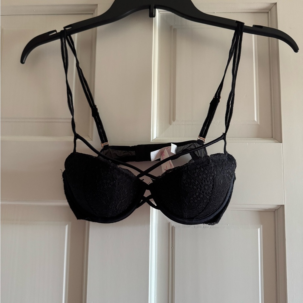 PINK Victoria's Secret Black Lace Strappy Bra